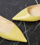 Обожаю кожаные балетки Jimmy Choo, Sunbleached Yellow - фото 6