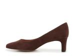 Туфли Andre Assous Wynne Pump, Dark Brown Suede - фото 3