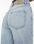 Базовые джинсы Mom Pull&Bear бледно-голубого цвета - фото 3