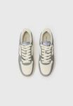 Кроссовки Lacoste Trainers, Grey/Off White/Grey - фото 4