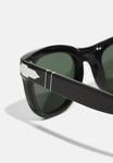 Солнцезащитные очки Persol UNISEX, Black/Green/Black - фото 4