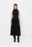 Платье GAP HIGH NECK MIXED MEDIA MAXI, Black/Black Denim - фото 2