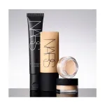 Стойкая основа под макияж Soft Matte Complete Foundation Nars, цвет yukon - фото 4