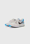 Кроссовки Nike Golf AIR PEGASUS 89, Dust/Black/Smoke Grey/Photo Blue/White/Black - фото 2