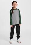 Топ Hummel RAGLAN LOOSE L/S BEE, Dark Green - фото 2