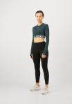 Топ Nike Performance 365 CROP, Seaweed/Dark Green - фото 5