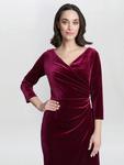 Платье-обертка Zoe из вельвета Gina Bacconi, Wine - фото 5