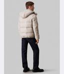 Пуховик мужской Calvin Klein Jeans с монограммой, бежевый - фото 3