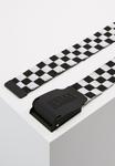 Ремень EXTRA LONG BELT Urban Classics, цвет black/white - фото 3