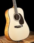 Martin Custom Shop Custom "D" Dreadnought из ели Адирондак/клейкого кованого koa - фото 3