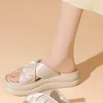 Шлепанцы женские Daphne, черный - фото 9