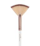 Веерная кисть Luvia Prime Vegan Fan Brush - Elegance 211, 1 шт. - фото 3