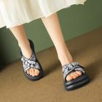 Шлепанцы женские серебряные D:Fuse Scandinavia - фото 5