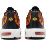 Кроссовки Nike Air Max Plus 'Safety Orange Black', оранжевый - фото 6