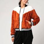 Женская куртка Nike, цвет Almond Butter - фото 4