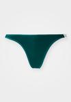 Трусы Calvin Klein Underwear DIPPED STRING THONG ICON LOGO, Turf/Dark Green - фото 5