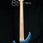 Бас-гитара Yamaha TRBX305, 5-струнная бас-гитара - заводская синяя глянцевая отделка - фото 7