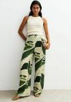 Брюки New Look WIDE LEG, Green Pattern/Mottled Green - фото 4