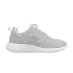 Кроссовки Nike Wmns Roshe Run, серебряный - фото
