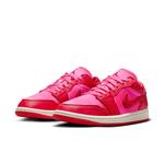 Кроссовки (WMNS) Air Jordan 1 Low 'Pink Blast', красный - фото 2