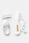 Босоножки на платформе NeroGiardini, белый - фото 5