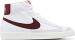 Кроссовки Nike Blazer Mid '77 Vintage 'White Team Red', белый - фото 2