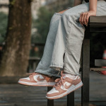 Кроссовки Nike Wmns Dunk Low 'Rose Whisper', розовый - фото 2