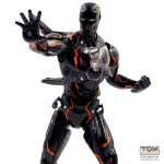 Фигурка Hot Toys Marvel, Avengers: Infinity War, 1/6th scale Neon Tech Iron Man 4.0 MMS597D39 (Regular Edition), 32 см - фото 4