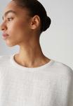 Топ OPUS LOOSE FIT 3/4 BATWING SLEEVES, Milk/White - фото 4