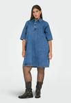 Платье ONLY Carmakoma RY KURZES, Medium Blue Denim/Blue Denim - фото