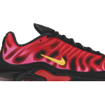 Кроссовки Nike Supreme x Air Max Plus TN 'University Red', красный - фото 2