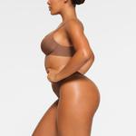 Женский бюстгальтер Skims - фото 3