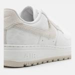 Кроссовки Nike Air Force 1 Luxe Triple White (белые) - фото 6