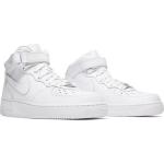 Женские кроссовки Nike Air Force 1 '07 Mid, белые - фото 2