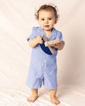 Летний комбинезон из хлопчатобумажной ткани французского синего цвета для мальчиков — для малышей Petite Plume, цвет Blue - фото 2