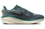 Кроссовки Nike Vomero 17 Deep Jungle Geode Teal, цвет Jasper - фото 2