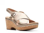 Сандалии Giselle Loop Sandal Clarks, цвет bronzemetallic - фото