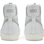 Кроссовки Nike Blazer Mid 77 'Light Bone', белый - фото 6