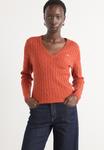 Джемпер GANT CABLE V NECK, Modern Rust/Light Pink - фото