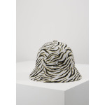 Шапка Carnival Casual Kangol, цвет white/black - фото