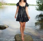 Сицилийское платье черного цвета Amanda Uprichard - фото