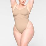 Стринги с высокой талией SKIMS Seamless Sculpt, цвет Mica - фото 2