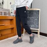 Спортивные штаны мужские черные New Balance, черный - фото 4