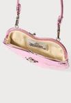 Сумка Vivienne Westwood BELLE HEART FRAME PURSE, Light Pink - фото 4