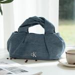Calvin Klein Женская денимовая сумка среднего размера - фото 3