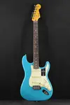 Fender American Professional II Stratocaster Майами Блю с грифом из палисандра - фото 2