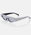 Модные солнцезащитные очки GG с кошачьим глазом Gucci, Black-Black-Silver - фото 4