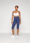 Брюки Nike Performance ONE CAPRI, Midnight Navy/White/Dark Blue - фото 2