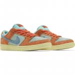 Кроссовки Nike Dunk Low SB 'Orange Emerald Rise', оранжевый/мультиколор - фото 2