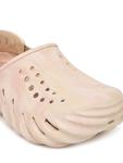 Мюли Crocs Echo Marbled Clog 208454, красочный - фото 6